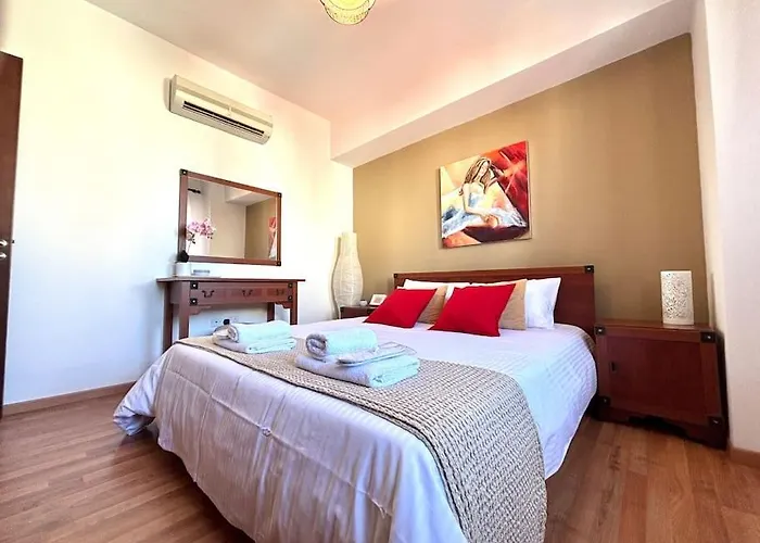 One Bedroom Flat In アパート *