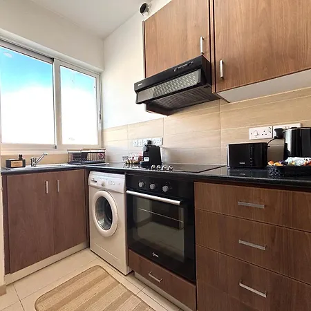 One Bedroom Flat In 아파트 *